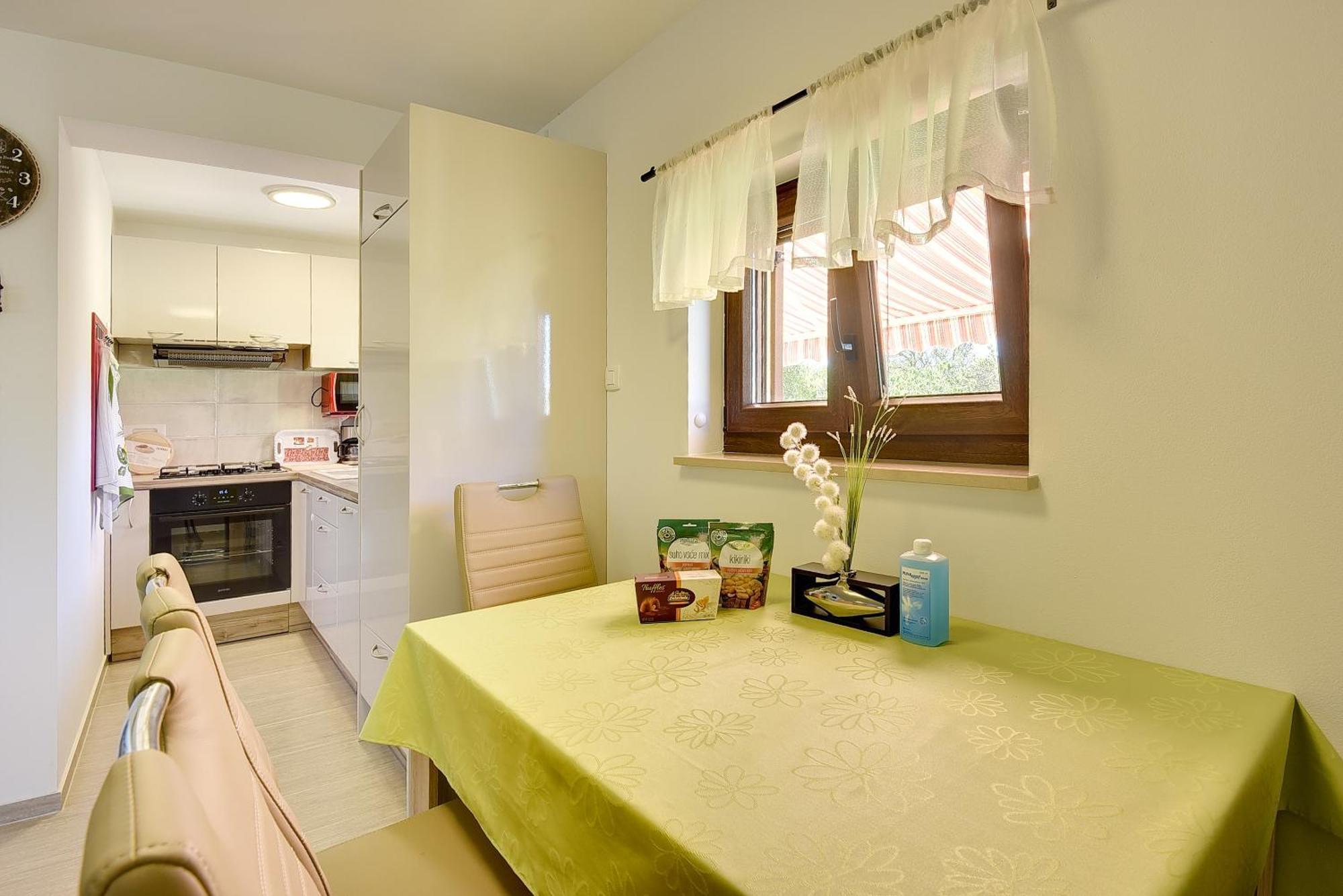 Family Friendly House With A Parking Space - 22738 * Pula