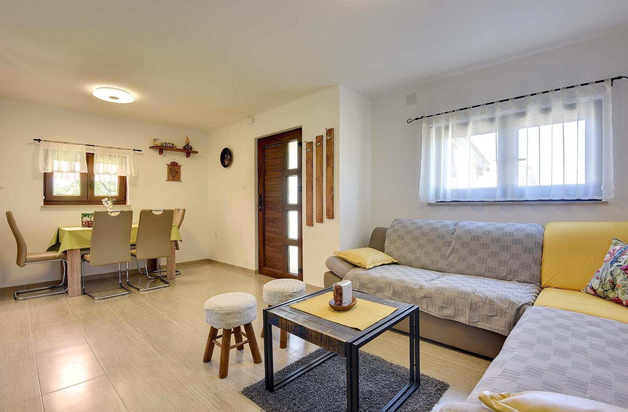 Ferienhaus Family Friendly House With A Parking Space - 22738